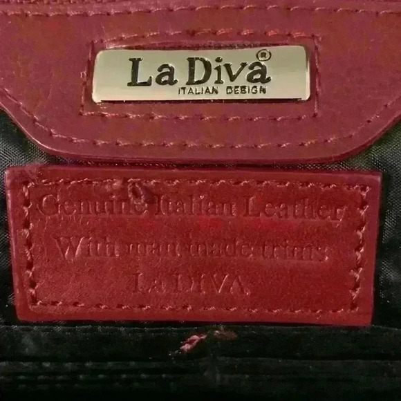 La Diva Burgundy  Purse - Picture 5 of 11